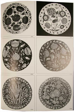 IZNIK. La Poterie en Turquie Ottomane. Édite par Yanni Petsopoulos.. ATASOY, Nurhan & RABY, Julian: