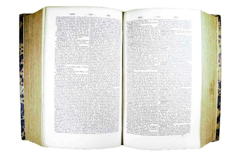 Dictionnaire universel d'histoire et de géographie contenant l'histoire proprement dite, la biographie universelle, la mythologie, la géographie ...