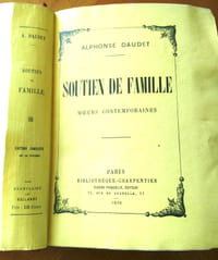 SOUTIEN DE FAMILLE. MOEURS CONTEMPORAINES.