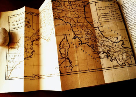 HISTOIRE UNIVERSELLE DEPUIS LE COMMENCEMENT DU MONDE JUSQU'A PRESENT, COMPOSEE EN ANGLAIS PAR UNE SOCIETE DE GENS DE LETTRES. NOUVELLEMENT TRADUITE EN ...