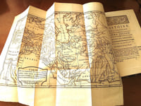 HISTOIRE UNIVERSELLE DEPUIS LE COMMENCEMENT DU MONDE JUSQU'A PRESENT, composée en Anglois par une Société de Gens de Lettres NOUVELLEMENT TRADUITE EN FRANÇOIS PAR UNE SOCIETE DE GENS DE LETTRES. 
TOME 17 de l’HIST. UNIV. ET ANC. MODERNE.) formant une entité.
