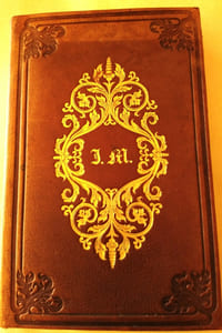 PARIS –LONDRES  KEEPSAKE FRANÇAIS 1837 : NOUVELLES INEDITES  Illustrées par Vingt –six vignettes gravées à Londres par les meilleurs artistes.
