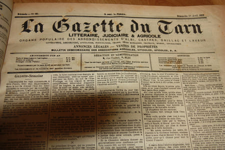 Rarissime reliure en parfait état de l'hebdomadaire conservateur La Gazette du Tarn  du n°1 [30 octobre 1898] au n°171 [29 décembre 1901].