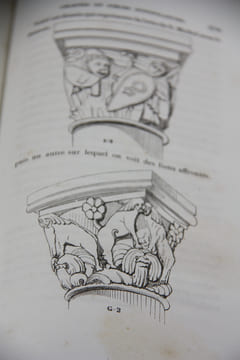 Essai Historique sur l'Abbaye de Saint-Martin d'Autun de l'ordre de Saint-Benoît , publiée à Autun (1849), en deux tomes.. Jacques Gabriel Bulliot ...