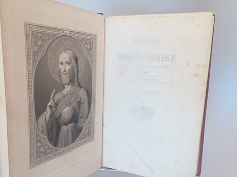 Histoire de Jésus-Christ daprès les évangiles et la tradition expliquée à laide des monuments de la description des lieux et de commentaires des ...