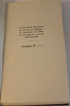 Du bonheur par M. de Fontenelle suivi d'aphorismes et de l'essai sur l'histoire. Bernard Le Bouyer de Fontenelle