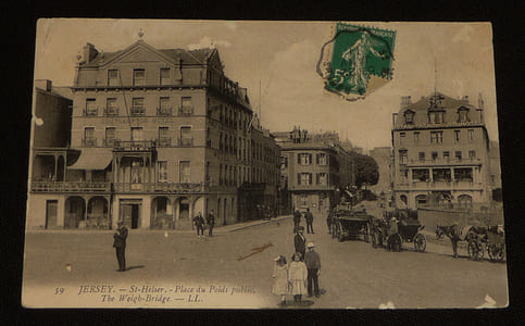 Carte postale ancienne : Jersey - St Hélier - Place du Poids public / The Weigh-Bridge
