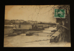 Carte postale ancienne : Lyon - La crue du Rhône (janvier 1910) - Bateaux amarrés au Quai de Retz. Collectif