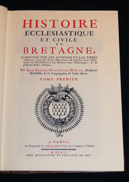 Histoire ecclésiastique et civile de Bretagne - Mémoires pour servir à l'Histoire ecclésiastique et civile de Bretagne (5 volumes). Morice Hyacinthe, ...