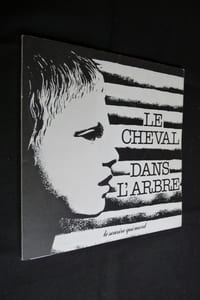 Le cheval dans l'arbre