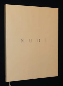 Nudi. Roversi Paolo