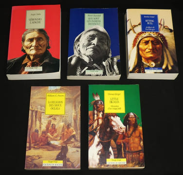 "10 volumes de la collection ""Nuage Rouge"" aux éditions du Rocher". Carter Forrest, Cazeneuve Jean, Powers William K., Churchill Ward, Debo Angie, ...