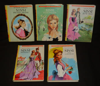Lot de 5 romans : Sissi petite reine - Sissi et le fugitif - Sissi jeune fille - Sissi impératrice - Sissi face à son destin (5 volumes)