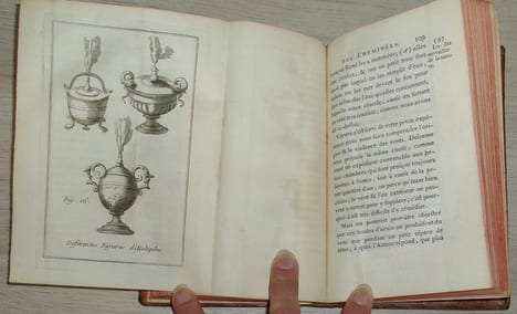 Caminologie ou Traité des Cheminées. F. P. H. (Pierre Hébrard)