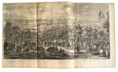 Recueil de 34 estampes, la plupart doubles ou plusieurs fois repliées. [Vues de Versailles, Fontainebleau, Paris, Besançon, Douai, Arras, Saint-Omer, ...
