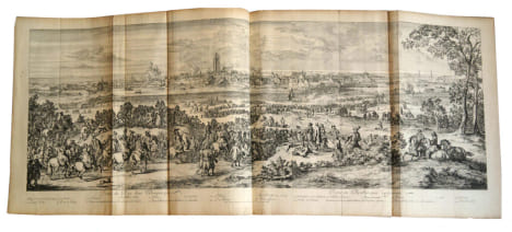 Recueil de 34 estampes, la plupart doubles ou plusieurs fois repliées. [Vues de Versailles, Fontainebleau, Paris, Besançon, Douai, Arras, Saint-Omer, ...