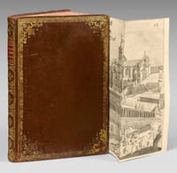 Collis Paradisi Amoenitas, sev sacri conventus Assisiensis historiae libri II. Opus posthumum patris magistri Francisci Mariae Angeli a Rivotorto Ord. Min. S. Francisci Conventualium. In lucem editum Opera, & studio fratris Francisci Antonii Felicis Carosi de Monte Leone Provinciae Sancti Francisci eiusdem Ordinis Sacerdotis. Sanctissimo D. N. Clementi XI. Pont. Opt. Max. Edition originale du premier livre imprimé à Montefiascone, qui comporte la première histoire complète de la basilique Saint-François d’Assise.