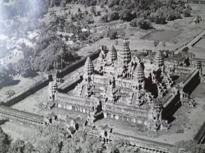 Regards sur l'Indochine: Angkor