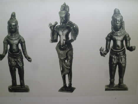 Bronzes Khmers - Etude basée sur les documents recueillis par M. P. Lefèvre-Pontalis dans les collections publiques et privées de Bangkok et sur les ...