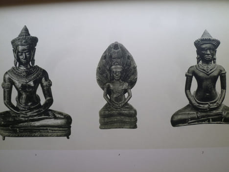 Bronzes Khmers - Etude basée sur les documents recueillis par M. P. Lefèvre-Pontalis dans les collections publiques et privées de Bangkok et sur les ...