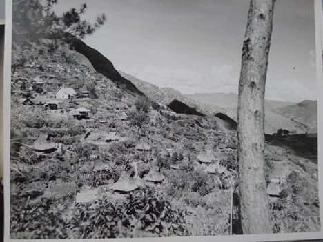 Photographs of Philippines. [PHILIPPINES] [PHOTOGRAPHS] - THOMSON (Gerald)