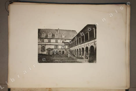 Le château de la Bastie d'Urfé et ses seigneurs. Texte de M. le Comte G. de Soultrait. Planches gravées sous les hospices de M. Félix Thiollier ...