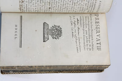 Suffrages en faveur des deux derniers T[omes]. de M. de Montgeron. Vie du Père de Gennes, Prêtre de l'Oratoire. Circonstances notables de la vie de Dom Rivet, Bénédictin. Relations & Preuves de quelques-unes des nouvelles merveilles que Dieu opère journellement depuis 1748. dans l'oeuvre des Convulsions & des Secours. [Suivi de] Préservatif contre les faux Principes & les Maximes dangereuses établies par M. de Montgeron, pour justifier les secours violens qu'on donne aux Convulsionnaires.