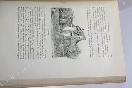Les Fiefs du Bourbonnais. La Palisse, notes et croquis. / Les fiefs du Bourbonnais. Moulins, rive droite de l'Allier.
