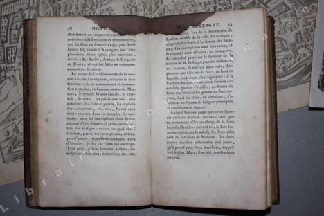 Notice sur l'ancien royaume des auvergnats, et sur la ville de Clermont. . DELARBRE (Antoine). 