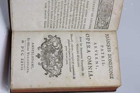Joannis Bonefonii patris, Arverni, Opera omnia. Avec les Imitations françoises de Gilles Durant. Nouvelle édition, corrigée & augmentée de plusieurs ...