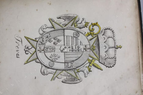 Recueil de 92 blasons dessinés à la plume, dont 9 coloriés. . [ARMORIAL MANUSCRIT].