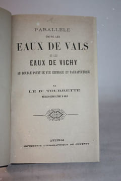 Recueil de diverses pièces concernant principalement la médecine thermale et les eaux de Vichy. . [MEDECINE - THERMALISME - VICHY].