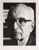 Portrait photographique de Claude Lévi-Strauss par Bruno de Monès (tirage vintage signé). [Lévi-Strauss, Claude (1908-2009)] - Monès, Bruno de (né en ...