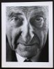Portrait photographique de Raymond Aron par Bruno de Monès (tirage vintage signé). [Aron, Raymond (1905-1983)] - Monès, Bruno de (né en 1951)