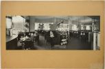 [Photographie originale signée] : Intérieur du bar automatique "Presto", place de la Bourse à Paris (architecte : Otto Bauer), vers 1930. Vigneau, ...