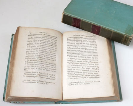 Histoire abrégée des différens cultes. T. 1 : Des cultes qui ont précédé et amené l'idolatrie ou l'adoration des figures humaines. T. 2 : Des ...