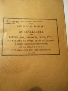 nomenclature des boulevards, passages, rues, etc .. des bureaux de poste et de télégraphe et des principaux établissements publics et industriels de la ville de paris avec indication des arrondissements