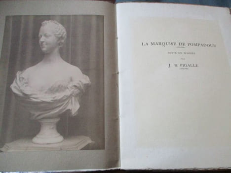 La marquise de Pompadour (1721-1764) buste en marbre par J.B. Pigalle (1714-1785). undefined