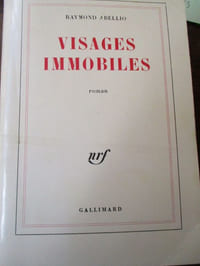 Visages immobiles