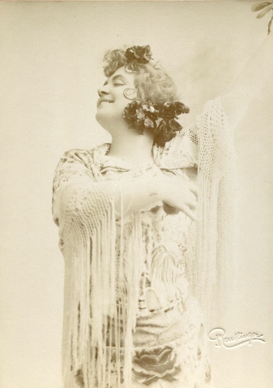 Portrait photographique dans Carmen de Bizet.. DELNA (Marie).