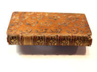 Mirza et Fatmé, Conte indien, traduit de l'arabe.
Edition originale peu commune de cette satire-allégorie philosophico-politique.