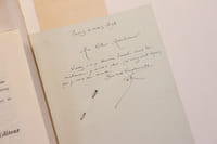 Etude Patronymique par Eugène Demolder, avec quelques reproductions brutales de devises inédites du temps.
1/6 ex. Chine + autographe
