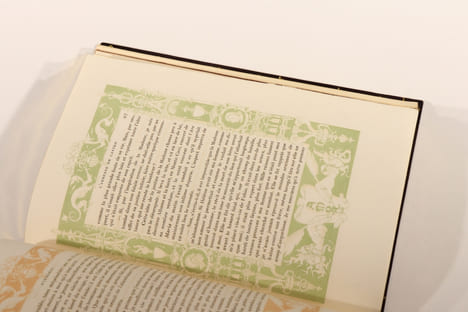 L'ABBESSE DE CASTRO avec des illustrations d'Eugène Courboin.
. STENDHAL (Henri Beyle, DE). Eugène COURBOIN, illustrateur. Angelo MARIANI ...