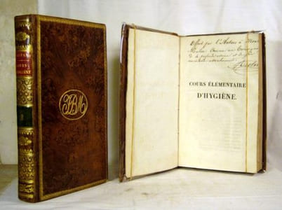 COURS ELEMENTAIRE d HYGIÈNE. (tomes I-II).