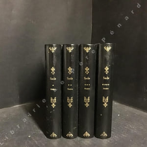 Oeuvres complètes de Sade. 35 volumes incluant 4 volumes des oeuvres théâtrales : I. Les infortunes de la vertu - II, III. Justine - IV, V, VI. Les Crimes de l'amour - VII. Historiettes, contes et fabliaux, Dorci, Séide - VIII. Dialogue, Oxtiern, Écrits politiques - IX, X, XI, XII. Aline et Valcour - XIII. cahiers personnels, Adélaide - XIV. La Marquise de Gange - XV à XVIII. La Nouvelle Justine, III notes - XIX à XXIV. Histoire de Juliette - XXV. La philosophie dans le boudoir - XXVI, XXVII, XXVIII. Les 120 journées de Sodome - XXIX, XXX. Lettres de Vincennes et de la Bastille - XXXI. histoire secrète d'isabelle de Bavière - XXX à XXXV. Théatre