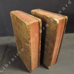Les Oeuvres de Lucrece, traduction nouvelle. Divisé en deux tomes. Les six livres de Lucrece de la nature des choses. (2 volumes) Tome 1 comprenant les trois premiers livres + Tome 2 comprenant les 3 derniers livres