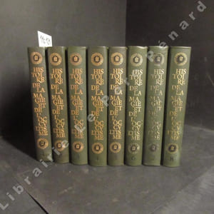 Histoire de la magie et de l'occultisme (8 volumes).Tome I: Du plus profond des âges...Tome II: Les mystères antiquesTome III: La défaite des anciensTome IV: A la recherche du grand secretTome V: Renaissance, Faust et NostradamusTome VI: Magiciens, illuminés et philosophesTome VII: Au siècle d'Allen KardecTome VIII: A l'âge de l'atome