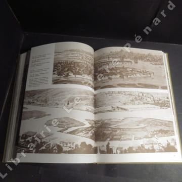 Reminiscences of the Bosphorus. Tome I: Istanbul Anilari. Tome II: Bogaziçi Anilari. (2 volumes). SEDAD HAKKI ELDEM