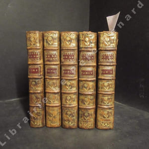 Histoire sommaire de Normandie (5 volumes). Tome I: 3ème édition, corrigée et augmentée. Tomes II à V : Deuxième édition, corrigée et augmentée.