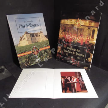 Confrérie des Chevaliers du Tastevin 1934-1999. Le Château du Clos de Vougeot. Chef d'Ordre de la Confrérie des Chevaliers du Tastevin (Deux volumes ...